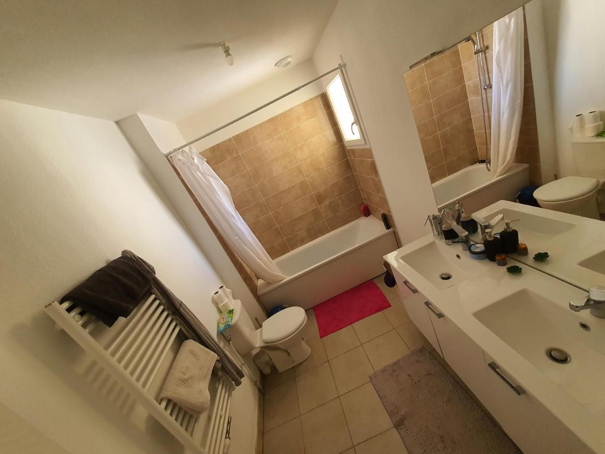 Chambre 11M2 Dans Maison Toute Equipee Tresses Eksteriør billede